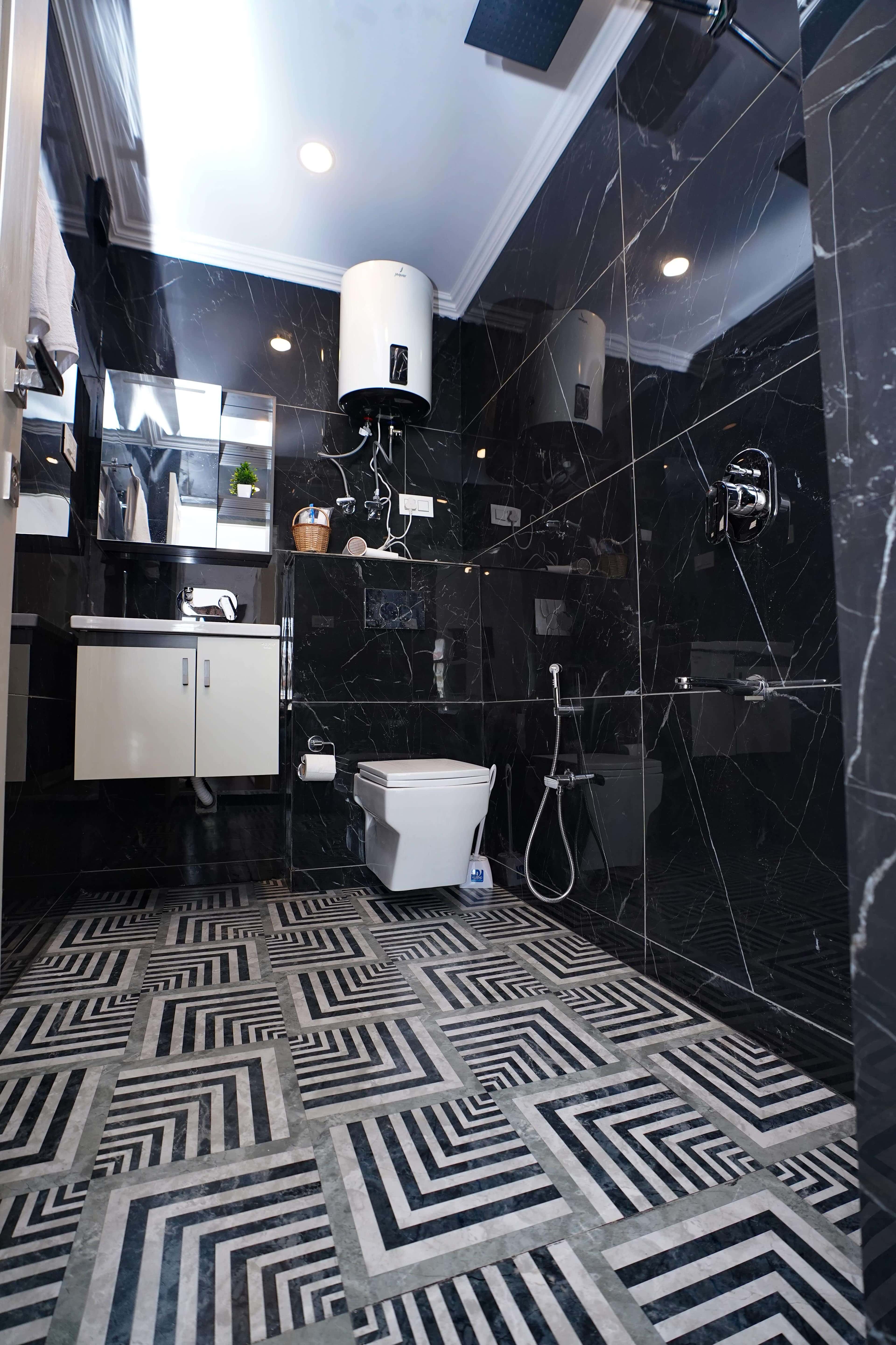 Posh (1C) — Maskan apartment, Srinagar