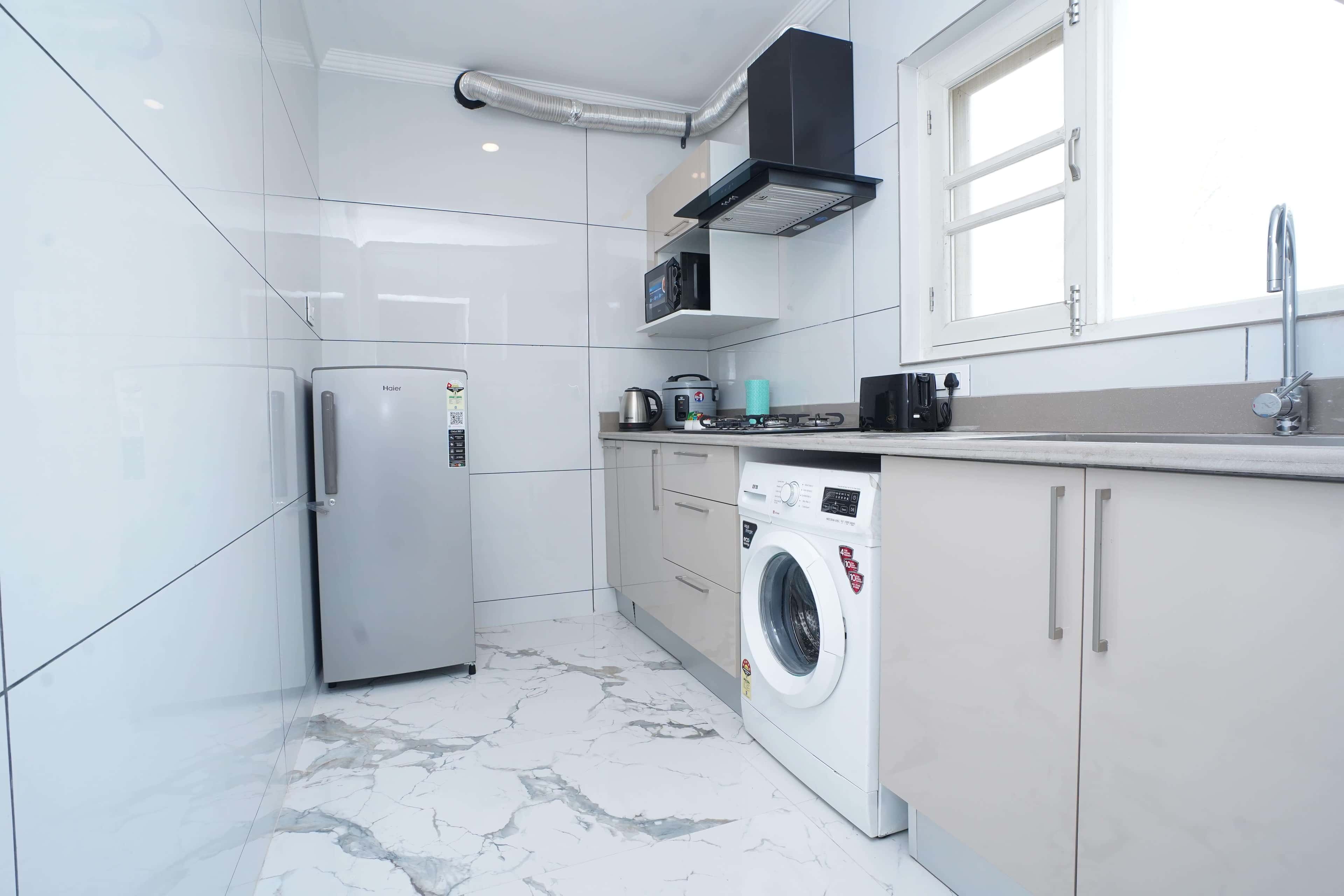 Posh (1C) — Maskan apartment, Srinagar