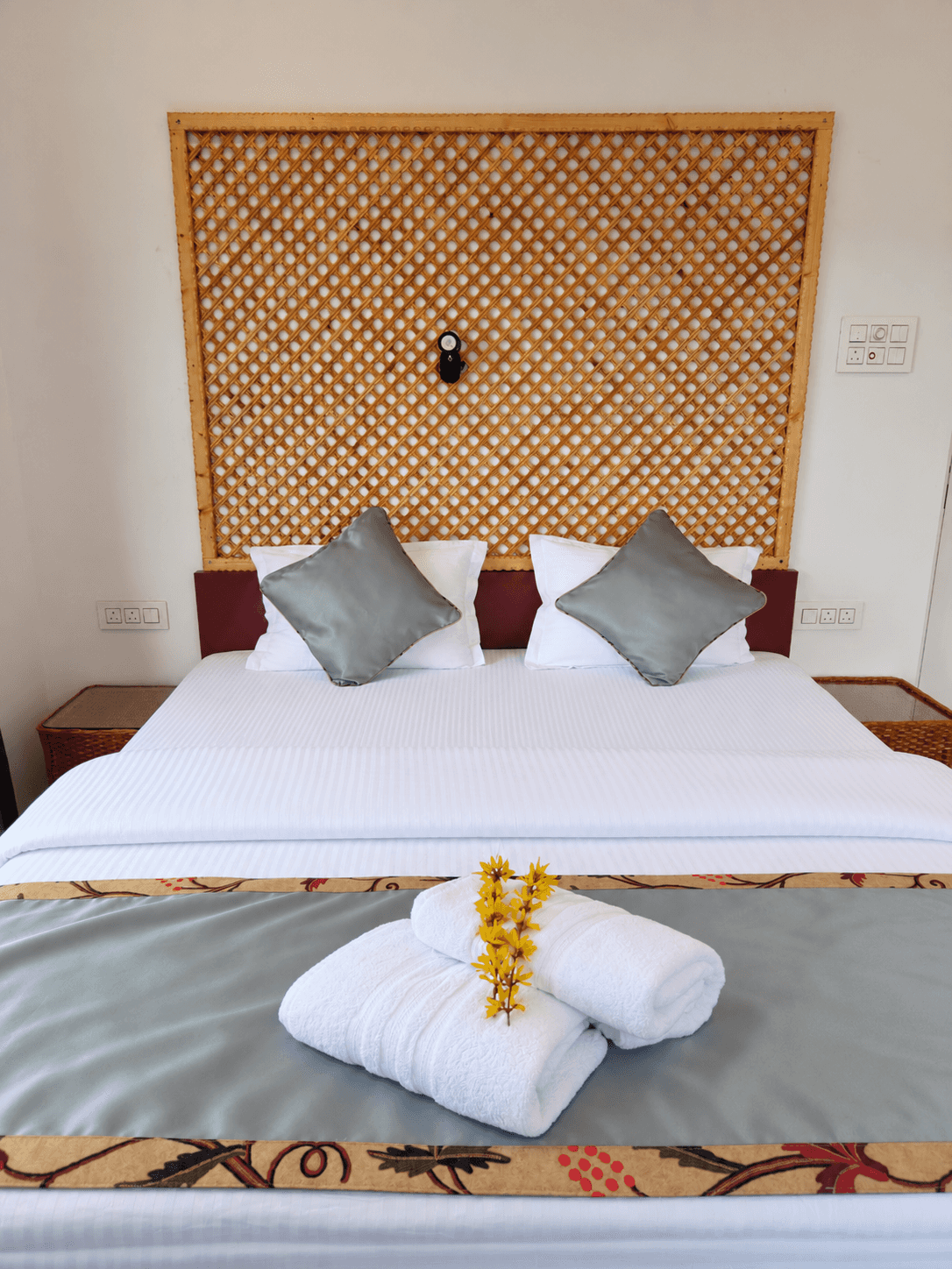Bahaar (2A) — Maskan apartment, Srinagar