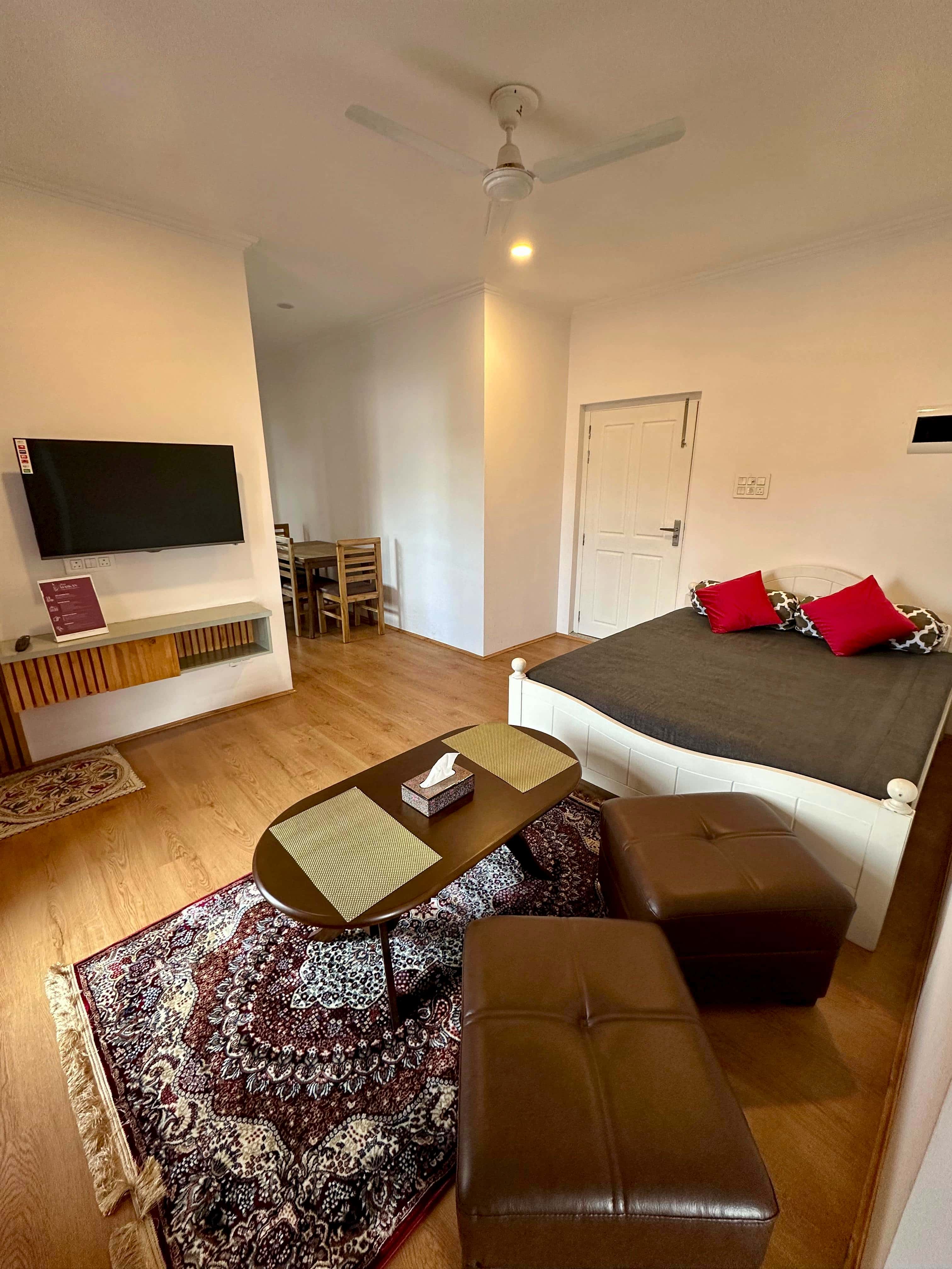 Mehfil (2B) — Maskan apartment, Srinagar