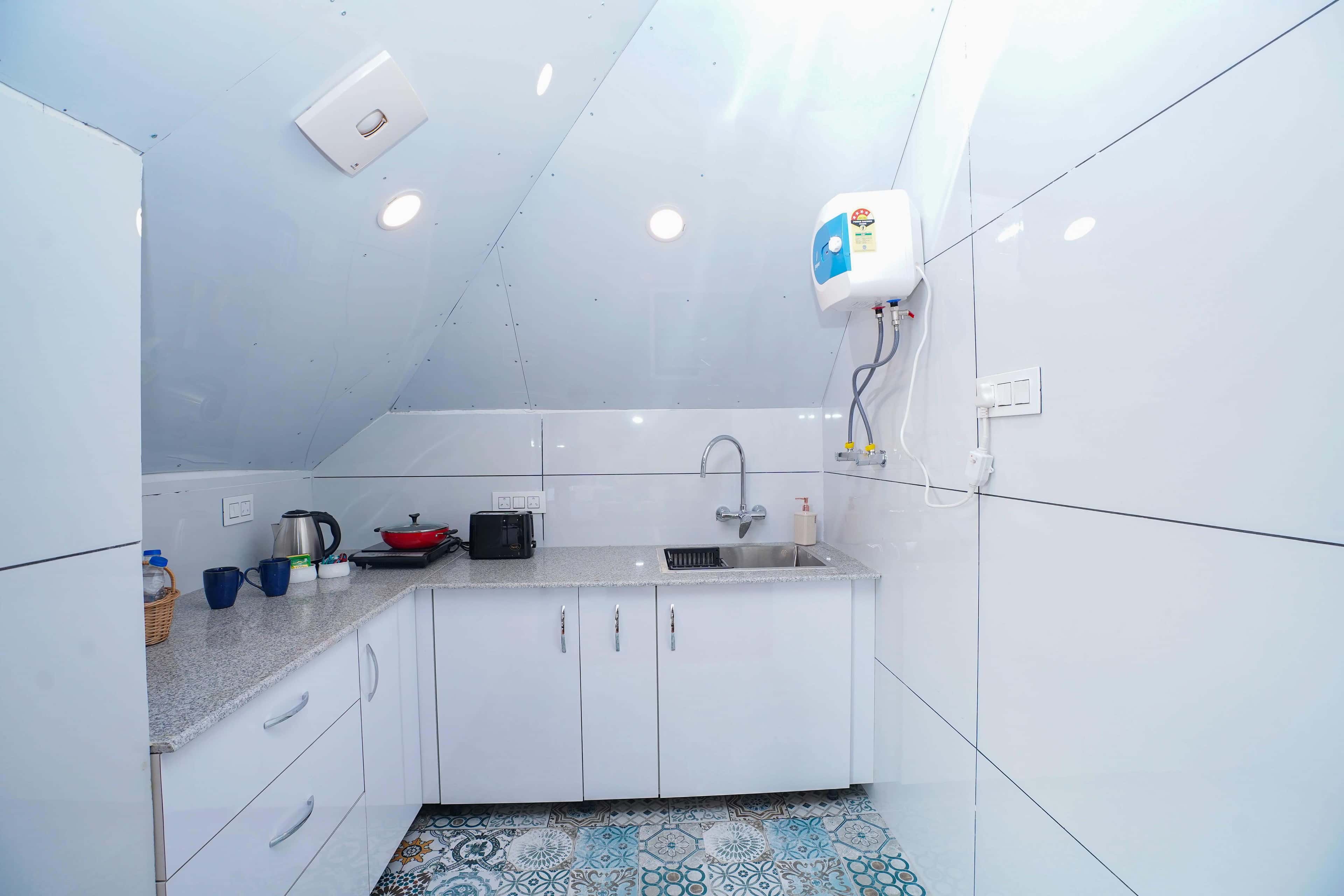 Chinar (3B) — Maskan apartment, Srinagar
