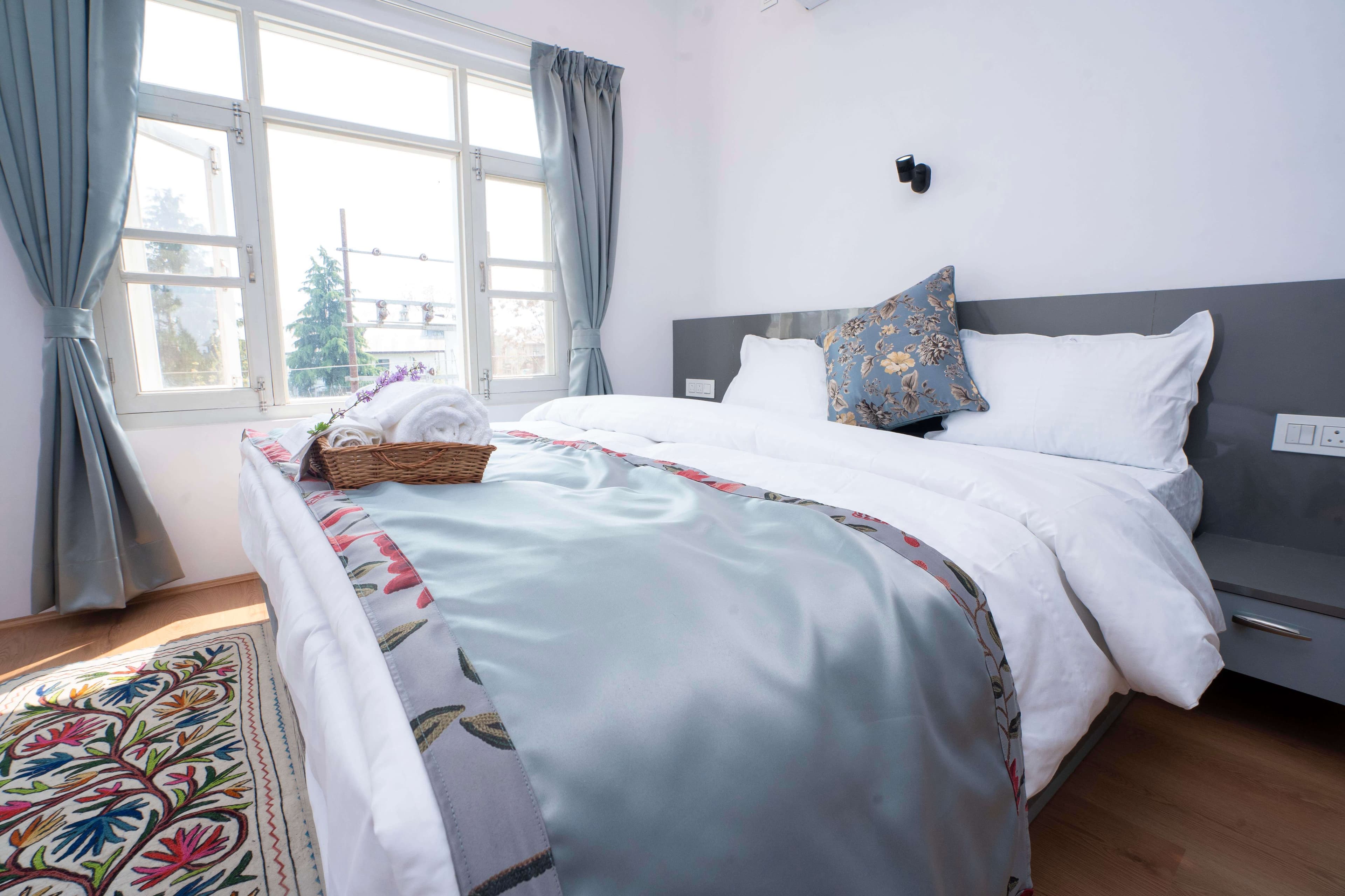 Nazm (1B) — Maskan apartment, Srinagar