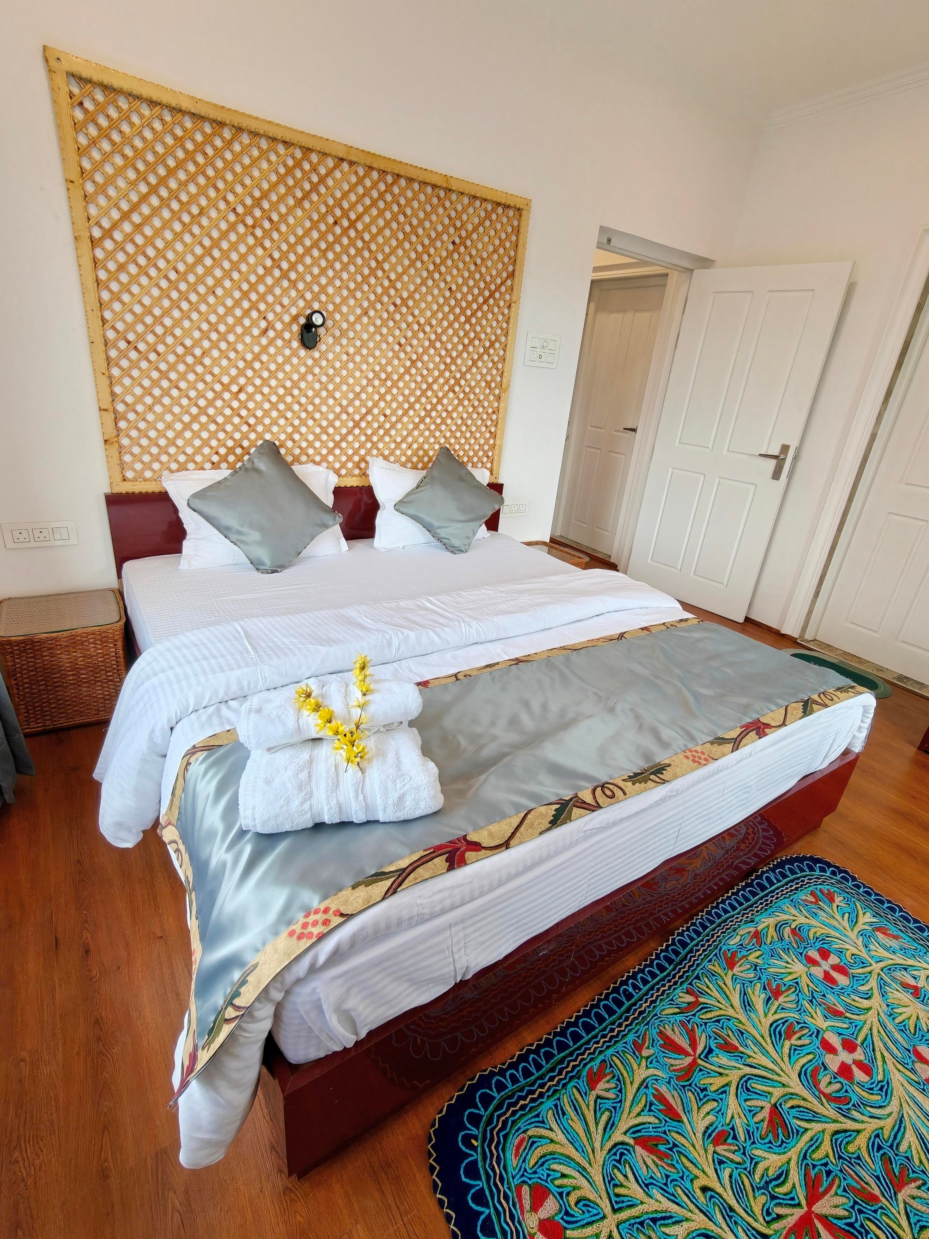 Bahaar (2A) — Maskan apartment, Srinagar