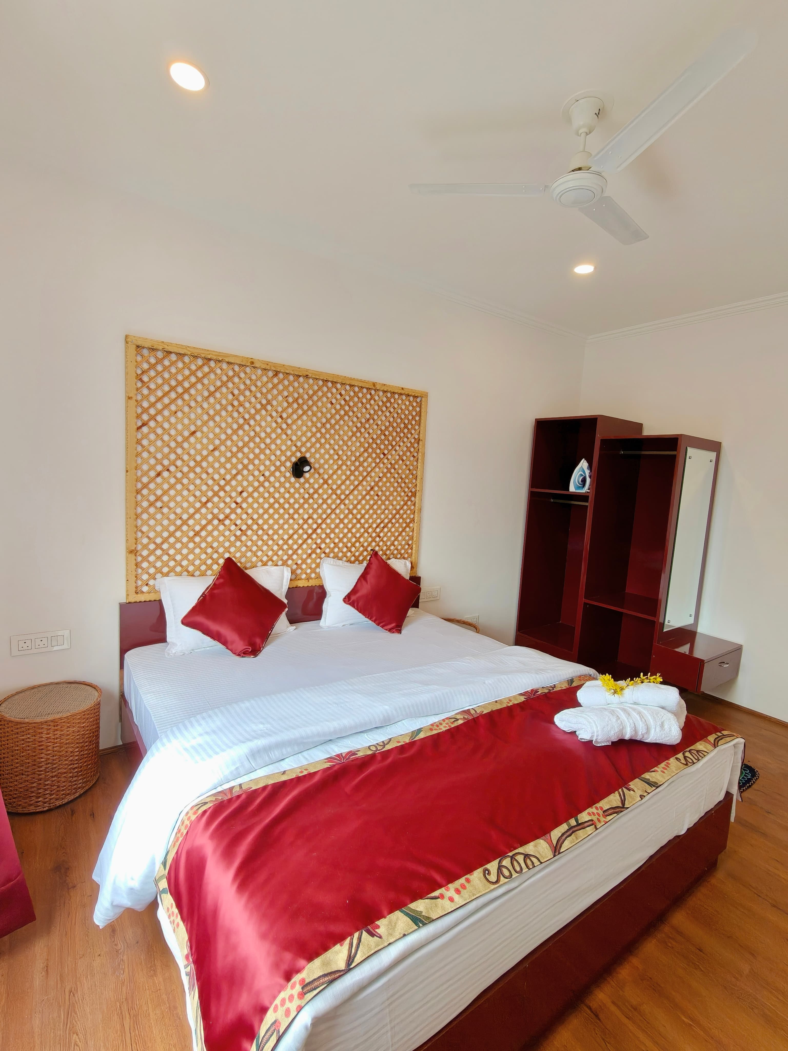 Bahaar (2A) — Maskan apartment, Srinagar