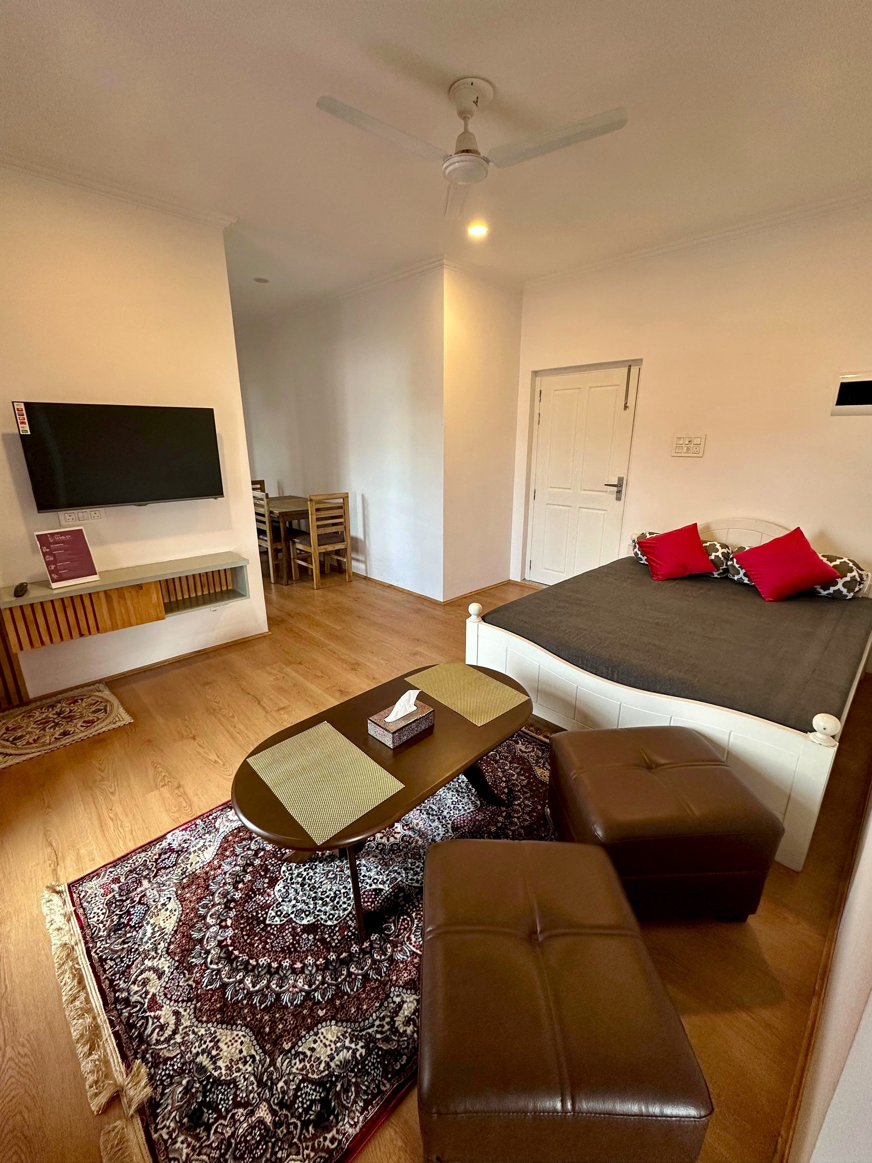 Mehfil (2B) — Maskan apartment, Srinagar