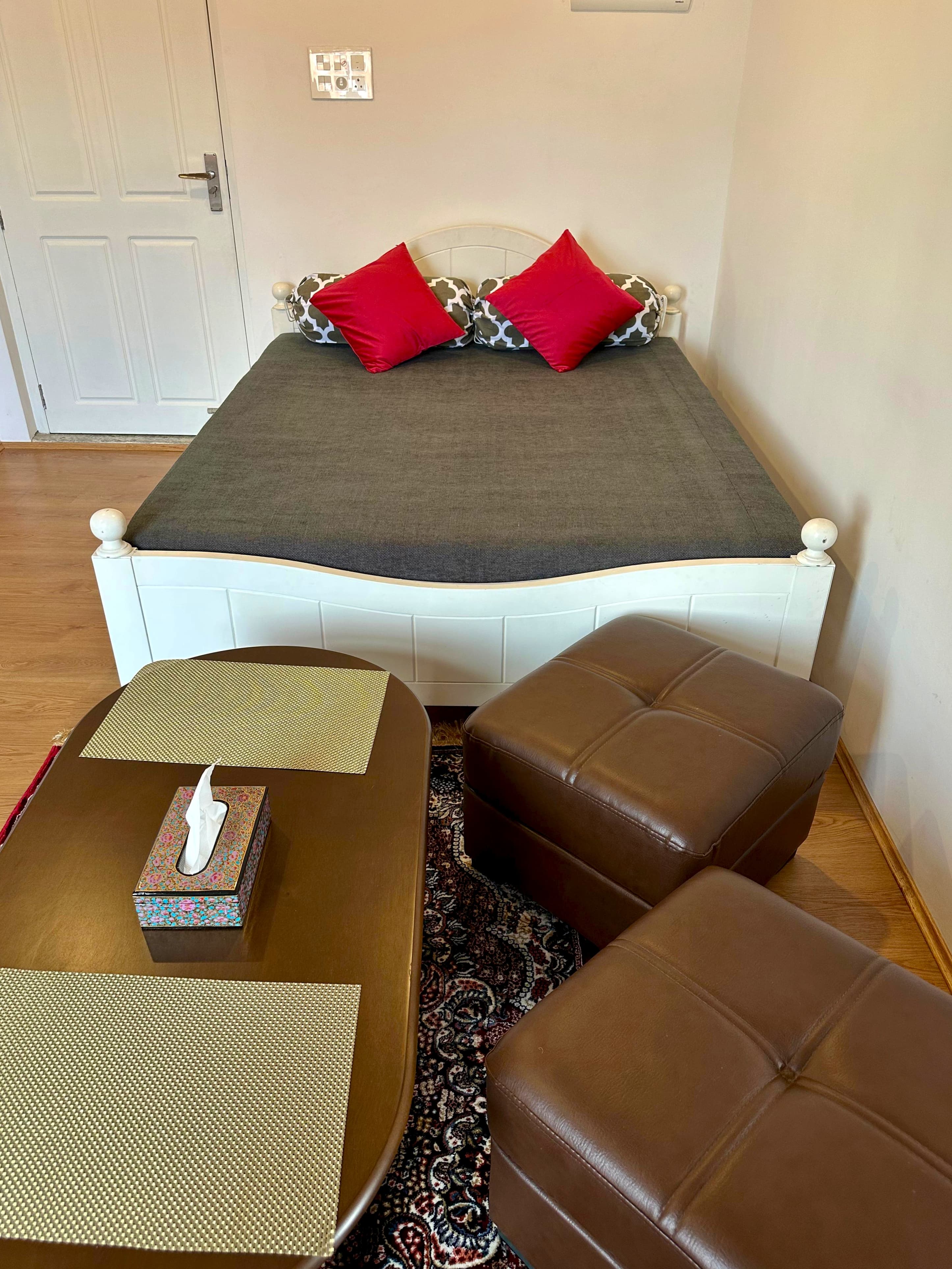 Mehfil (2B) — Maskan apartment, Srinagar