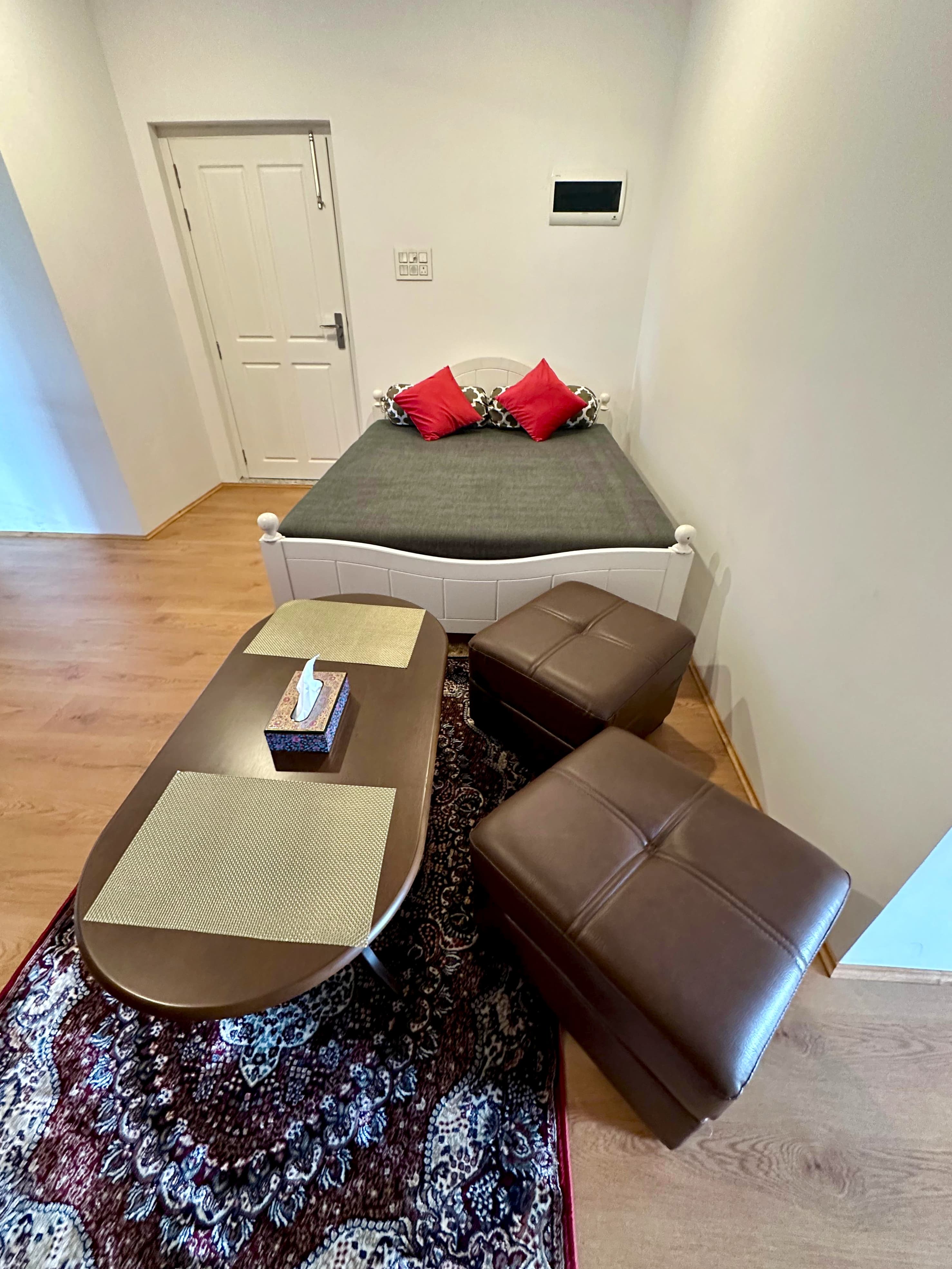 Mehfil (2B) — Maskan apartment, Srinagar