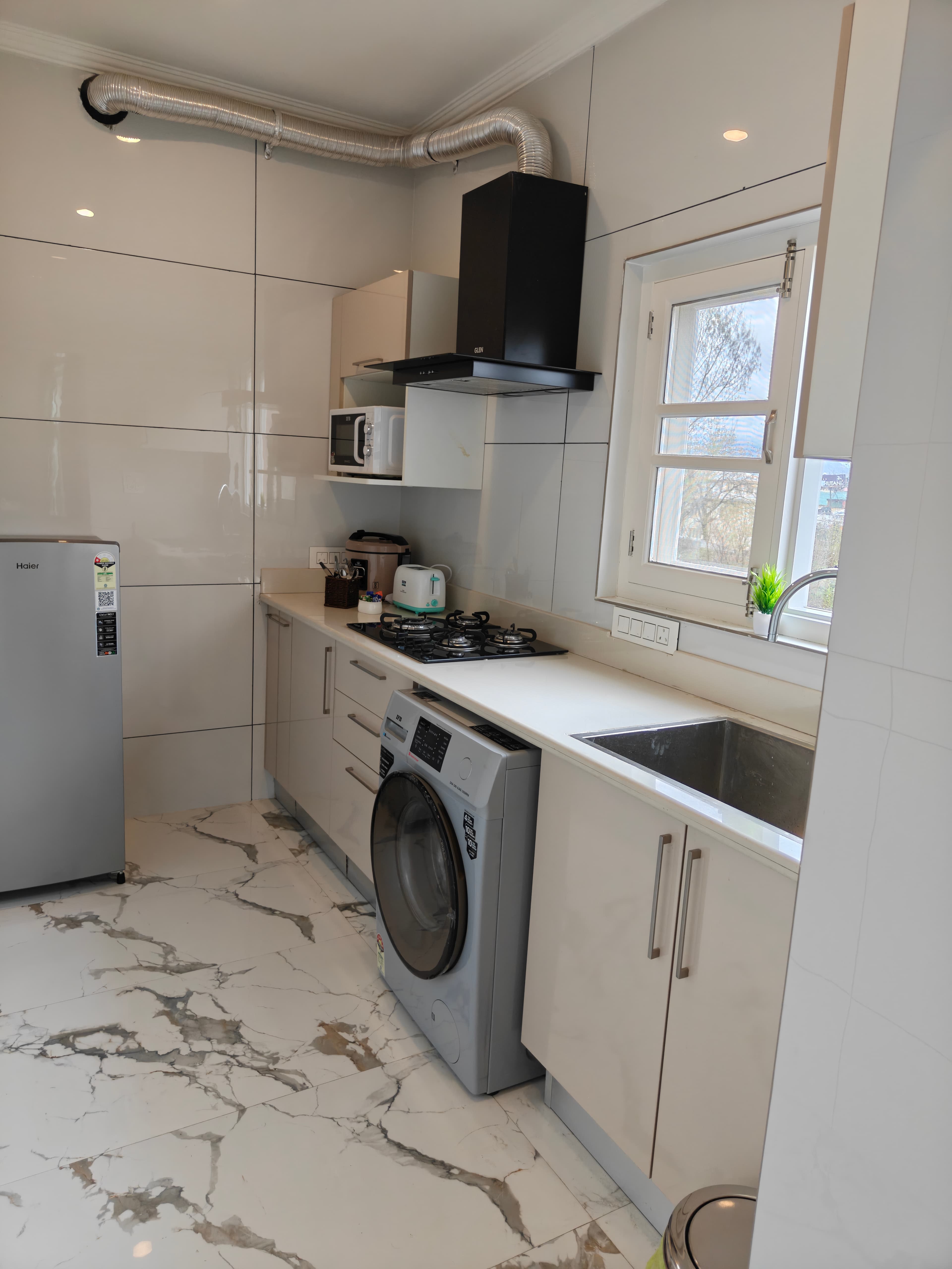 Rivaaz (2C) — Maskan apartment, Srinagar