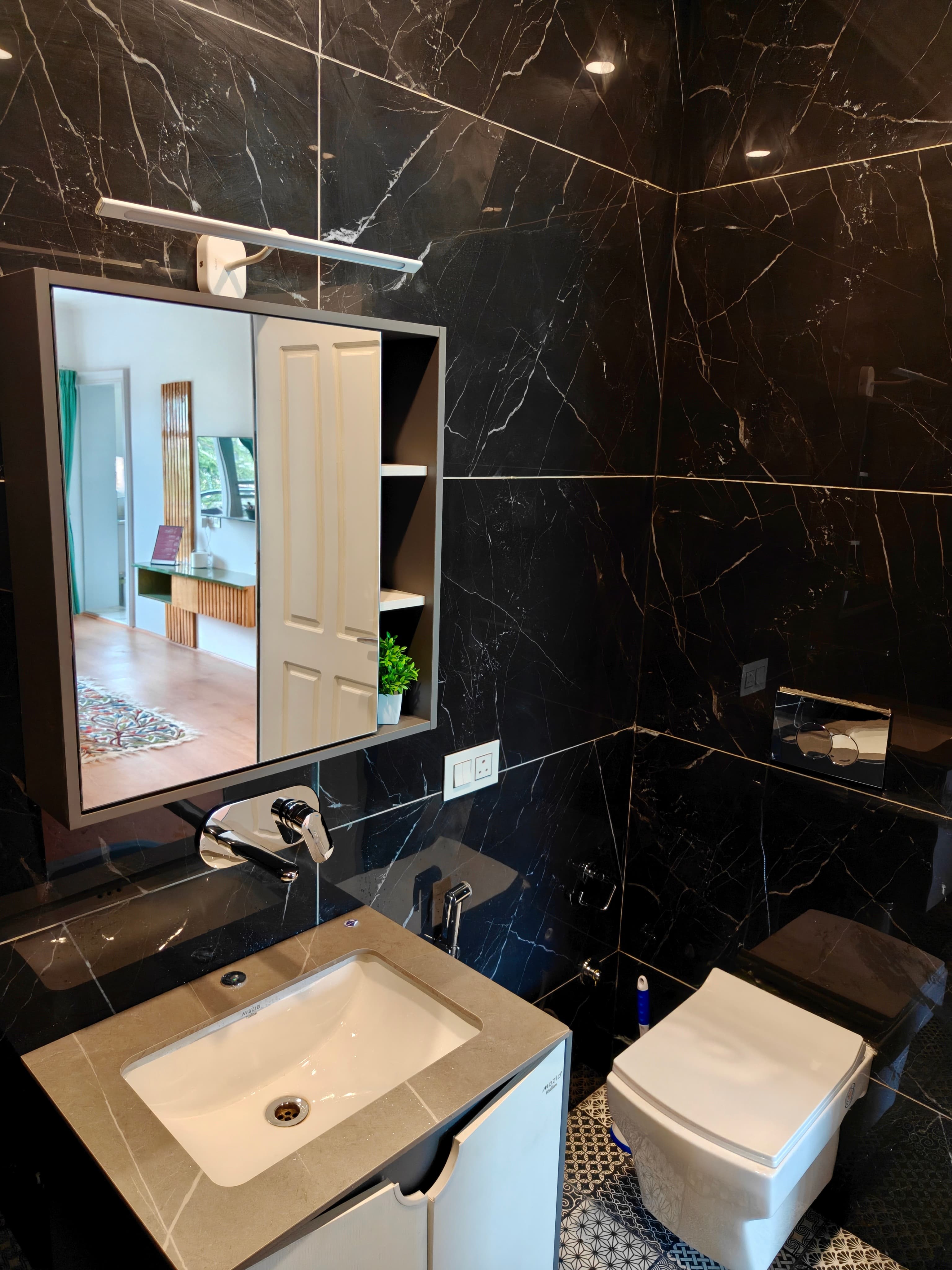 Rivaaz (2C) — Maskan apartment, Srinagar