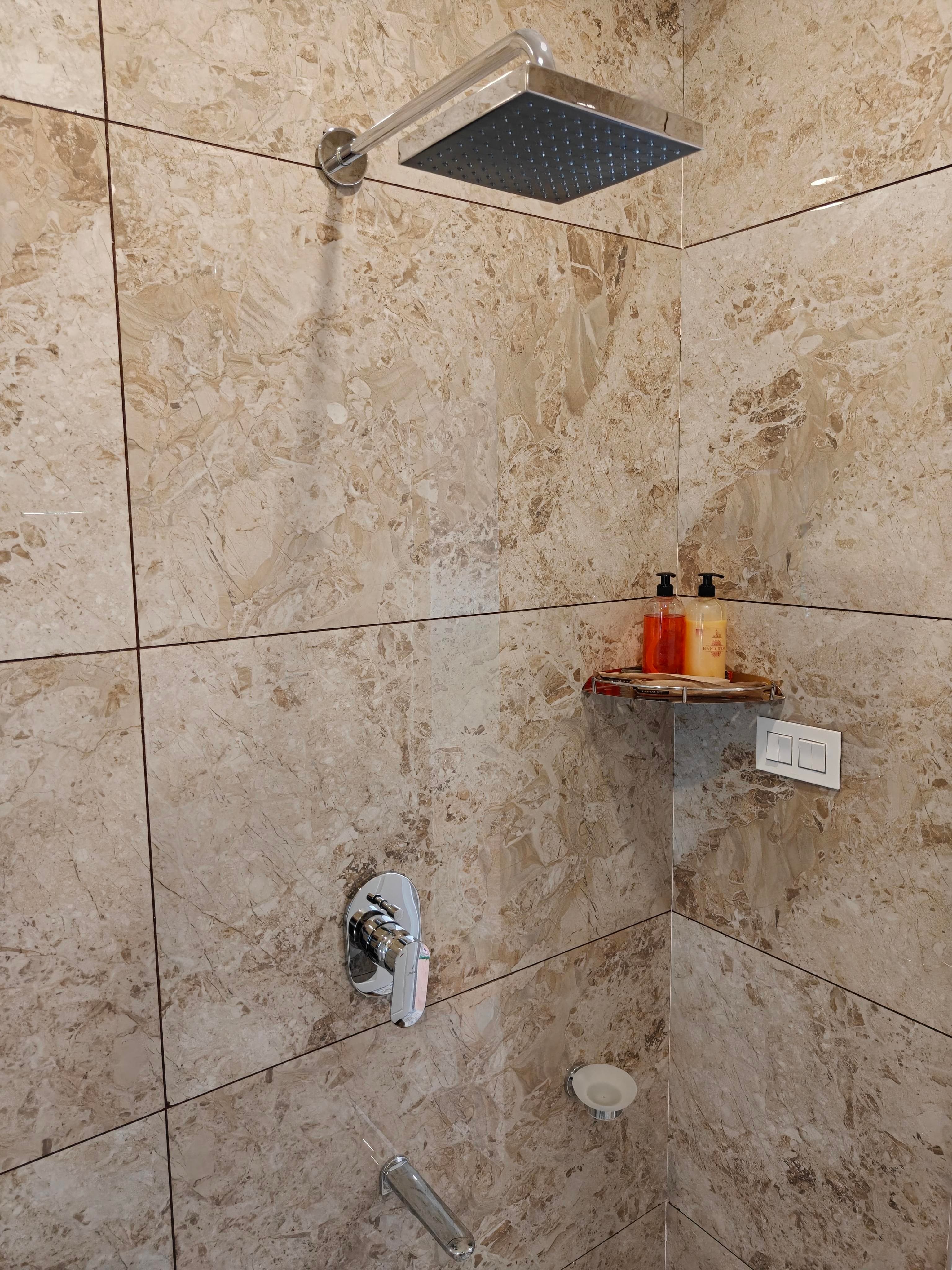 Rivaaz (2C) — Maskan apartment, Srinagar