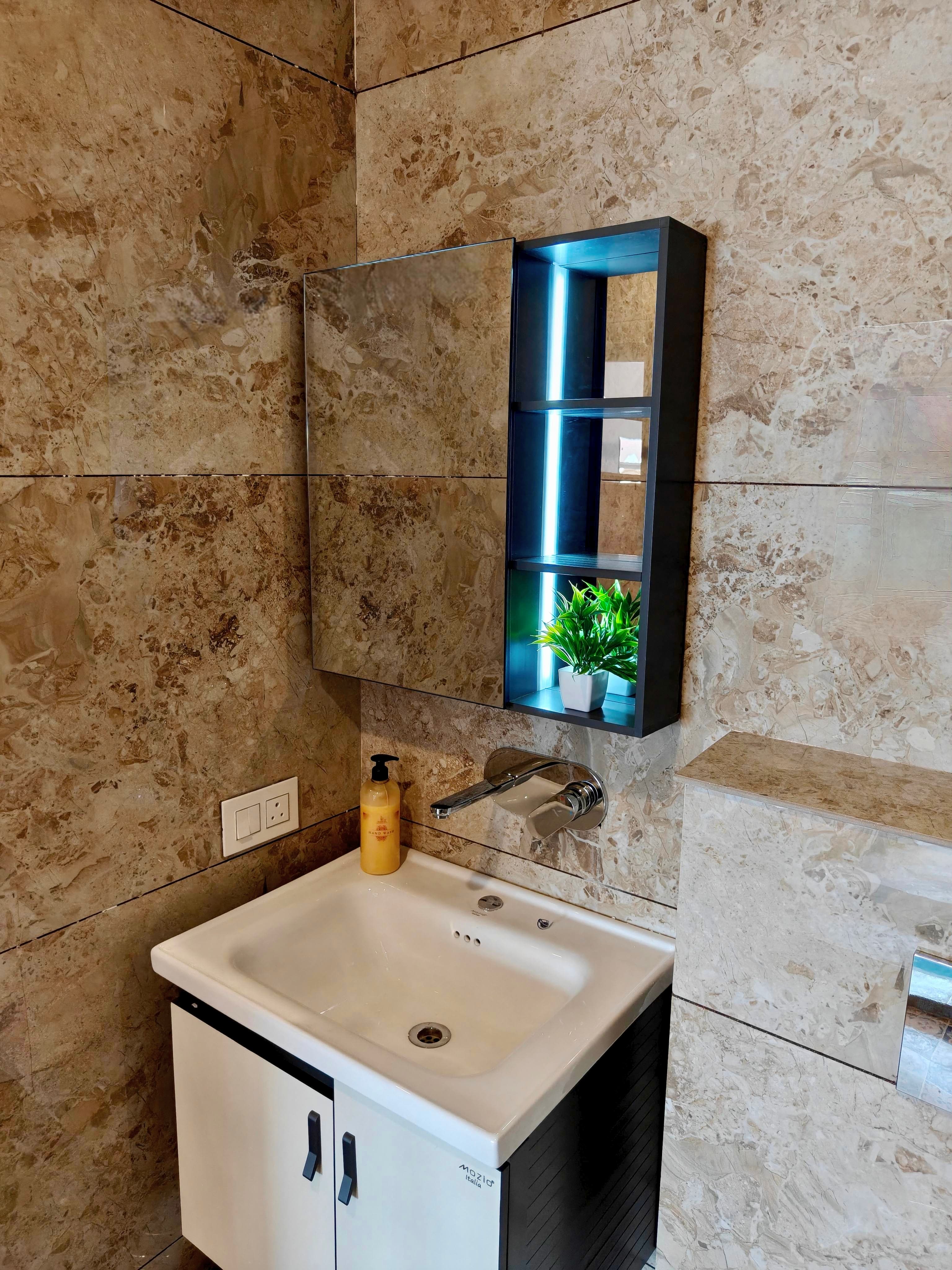 Rivaaz (2C) — Maskan apartment, Srinagar