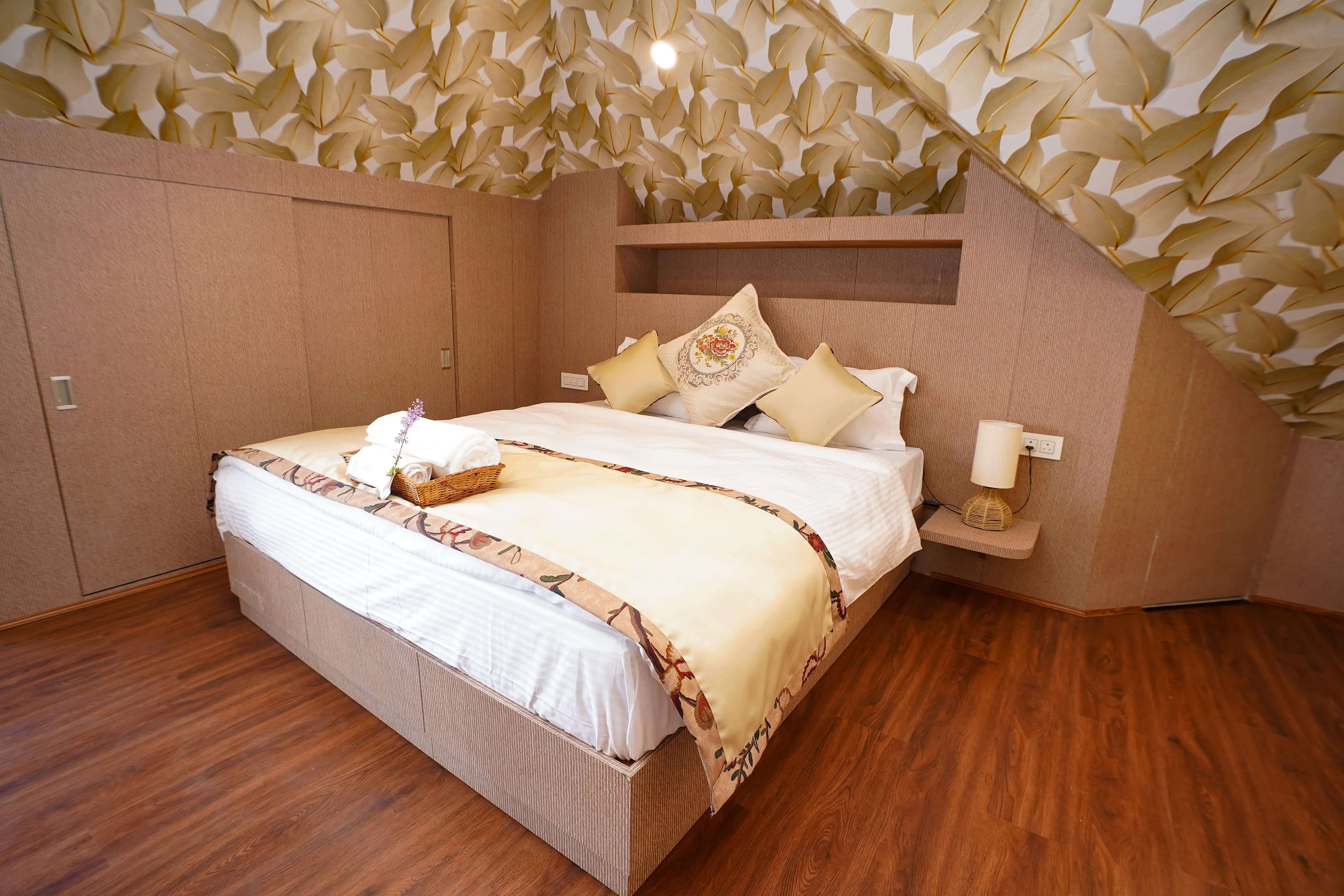 Noor (3A) — Maskan apartment, Srinagar
